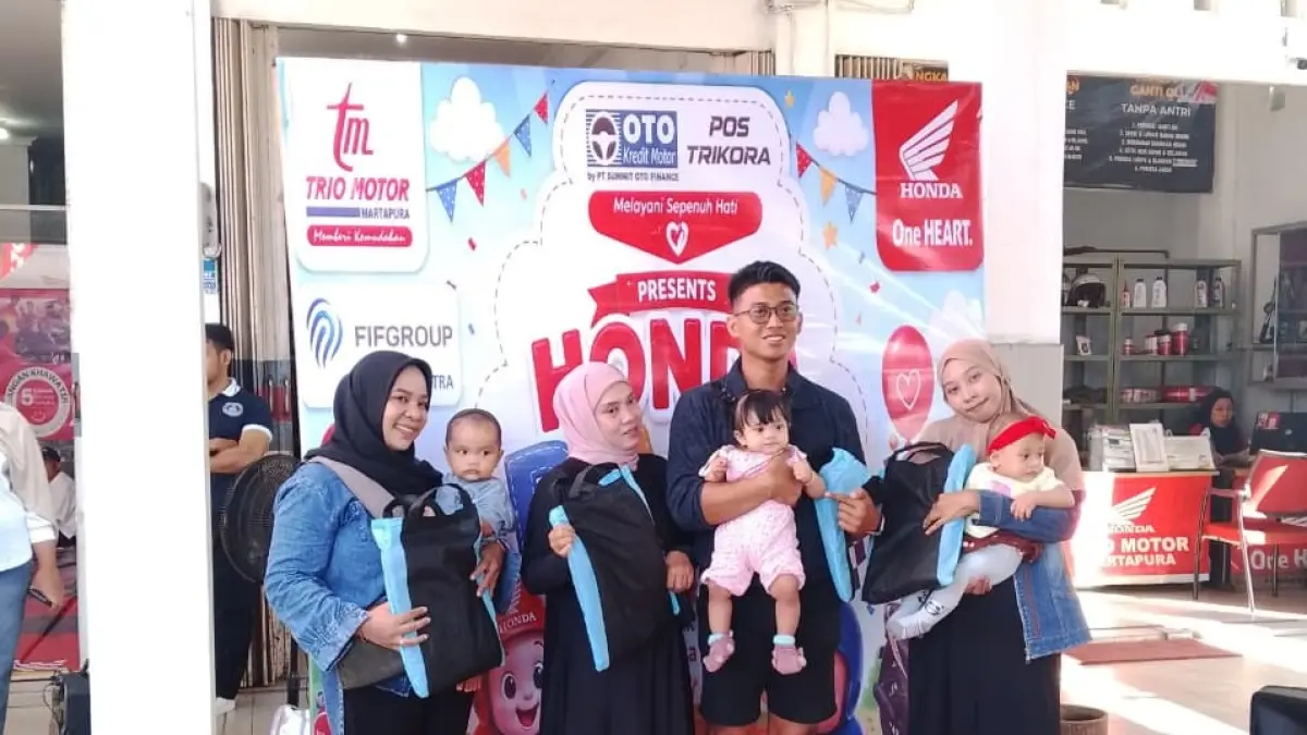 SERU: Kegiatan Honda Baby Crawling Competiton 2026 digelar PT Trio Motor di Showroom Pos Honda Trikora Martapura, baru-baru tadi.(Foto: PT Trio Motor)