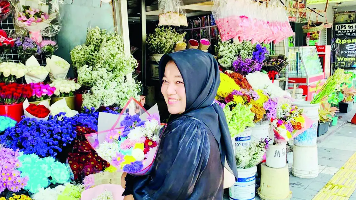 TERBAIK: Noor Zaidah, pengusaha muda asal Landasan Ulin yang sukses mengembangkan bisnis buket.