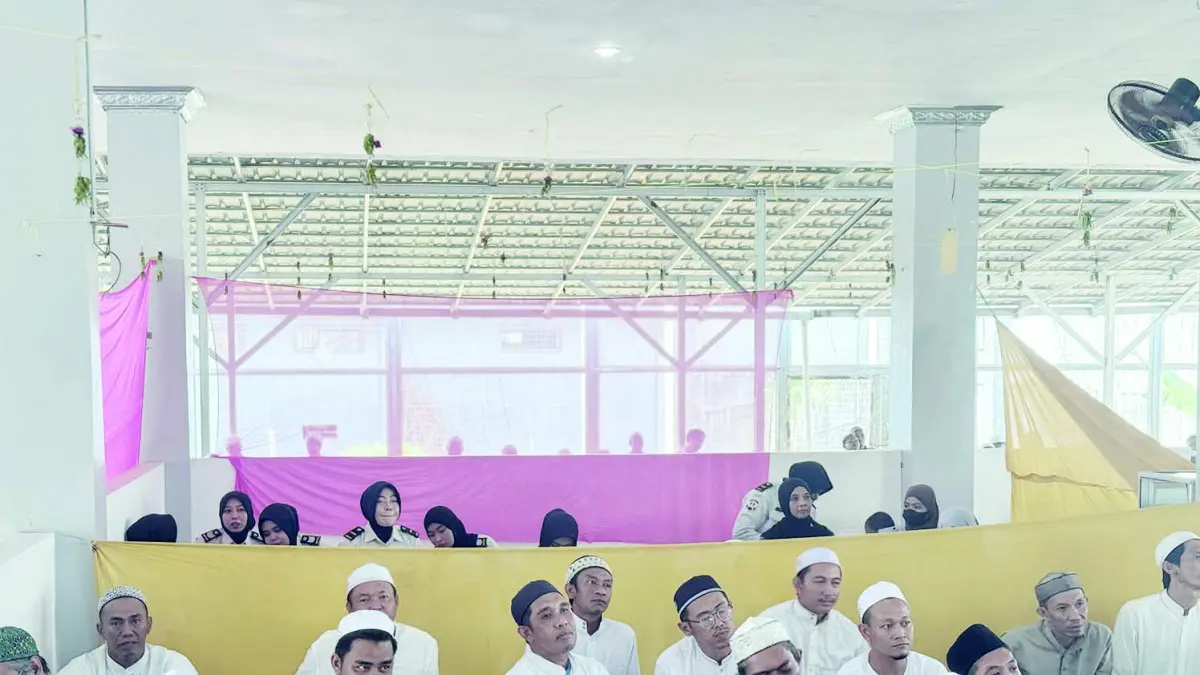 SAFARI: Ratusan warga binaan di Lapas Banjarbaru saat mengikuti safari dakwah.
