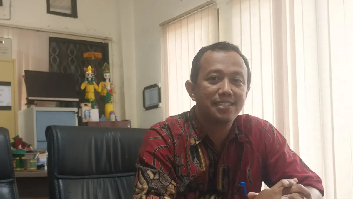 TERBATAS : Kepala Bidang Sekolah Dasar pada Disdikbud Tabalonh, Agus Ardianto menjelaskan penerapan PTM terbatas bagi sekolah. (Foto &nbsp;: Ibnu Dwi Wahyudi/ Radar Banjarmasin)