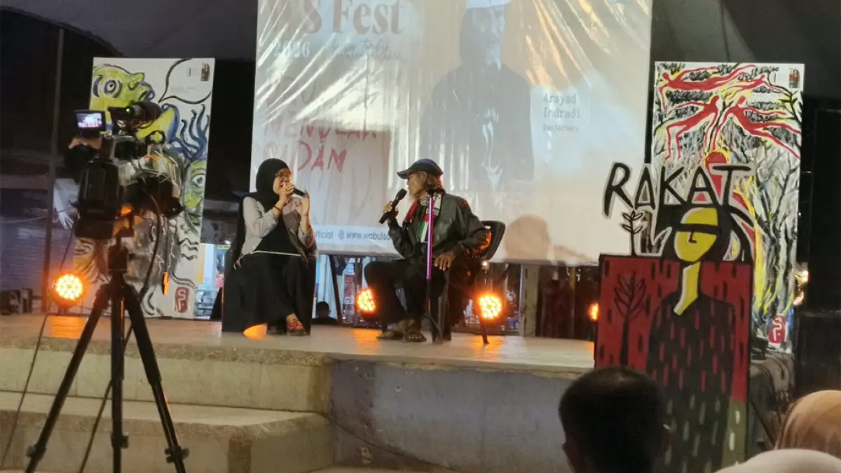 PEDULI LINGKUNGAN: Panggung Bundar Mingguraya Banjarbaru menjadi ruang perjumpaan seni dalam Malam Imaji Wabul Sawi Festival (WSFest) 2026 bertema "Rakat".