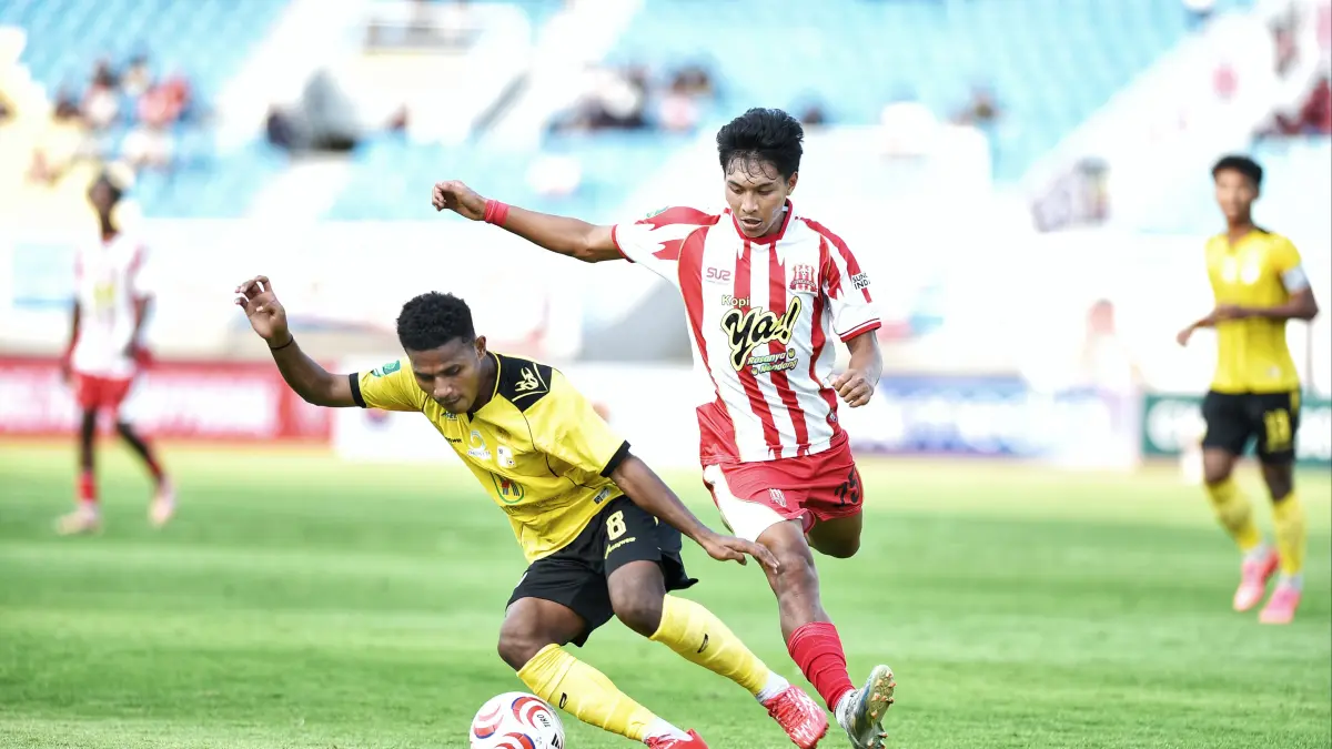Korneles Howay, striker muda Barito Putera, merayakan gol pada salah satu pertandingan Pegadaian Championship 2026/2027.
