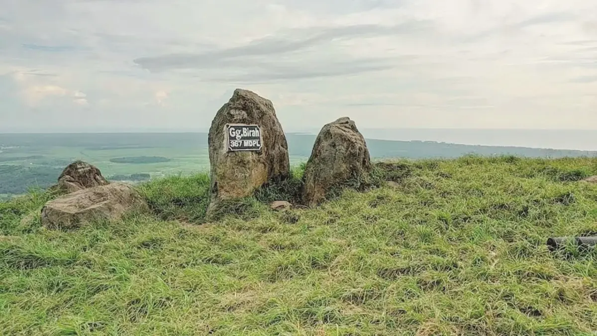 5 Wisata Gunung Eksotis di Kabupaten Tanah Laut