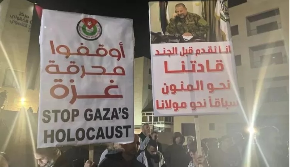 Demo mendukung Palestina