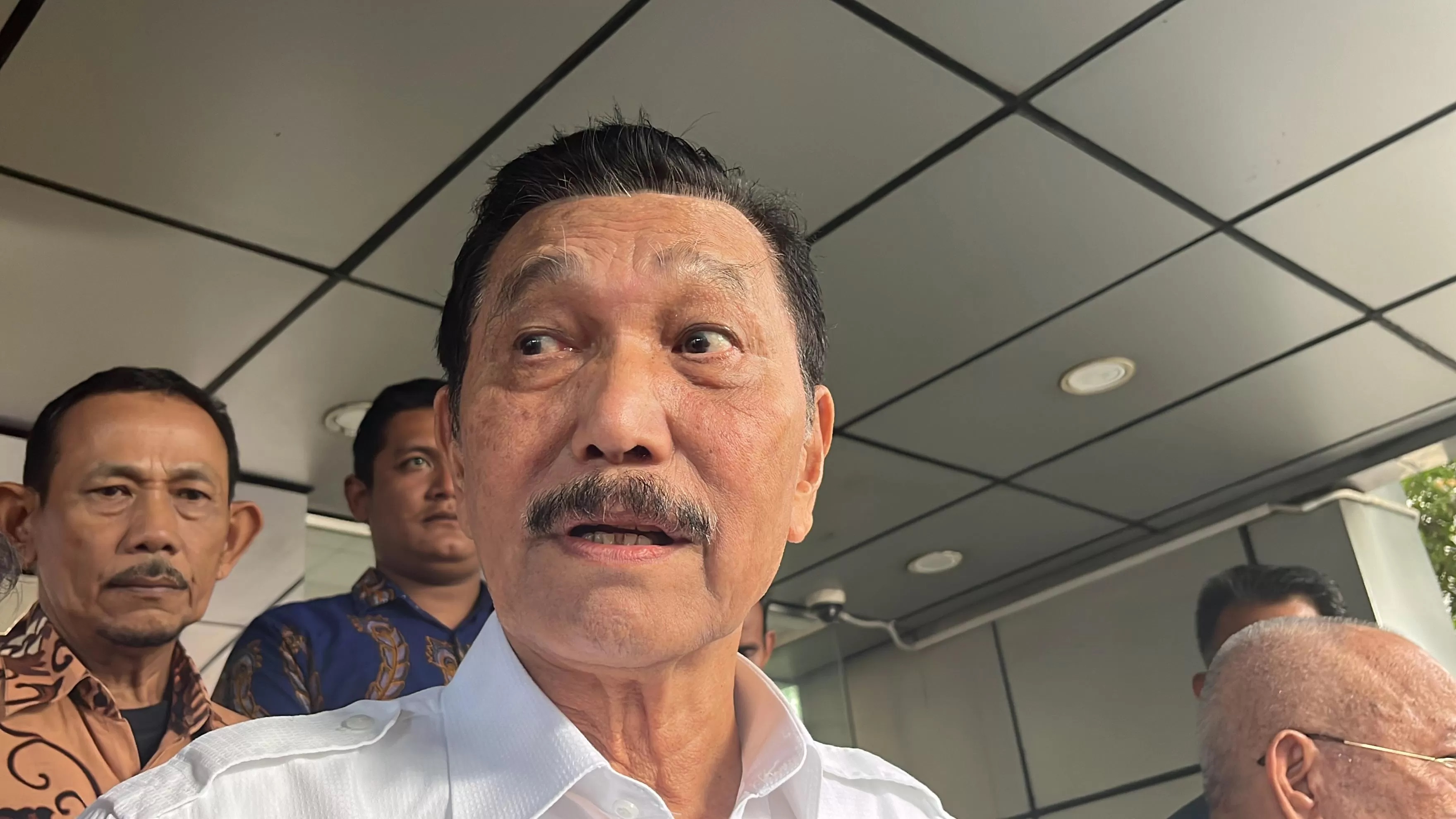 Menteri Koordinator bidang Kemaritiman dan Investasi (Menko Marves) Luhut Binsar Pandjaitan, mengatakan kenaikan pajak motor bensin atau berbahan bakar minyak (BBM) baru bersifat wacana. (Nurul Fitria