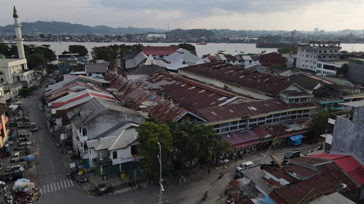 LANJUT TERUS: Bangunan Pasar Pagi akan dirobohkan untuk memulai proyek fisik pada Maret, Jumat (26/1).