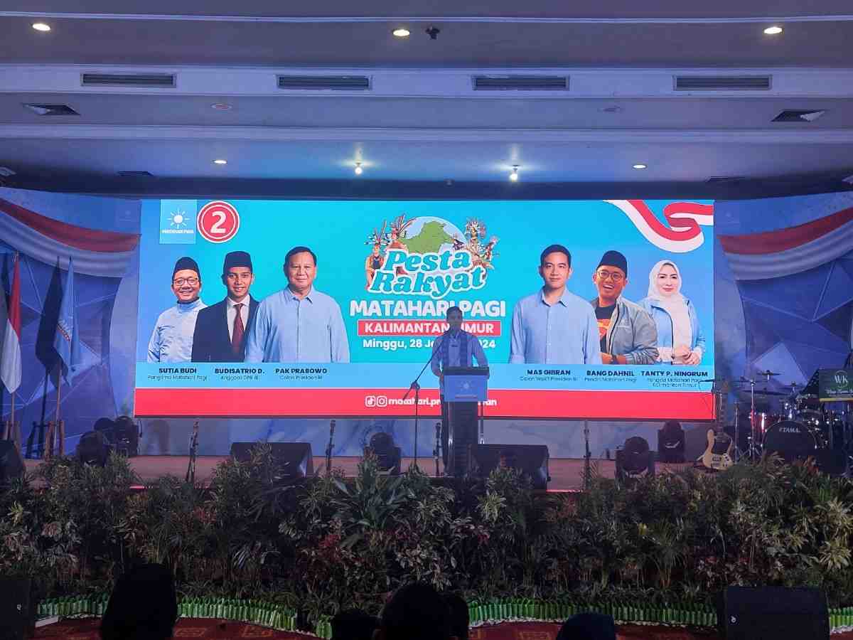 Suasana pesta rakyat Relawan Matahari Pagi Kaltim yang dilaksanakan di Gedung PKM Tenggarong Seberang (Elmo/Prokal.co)