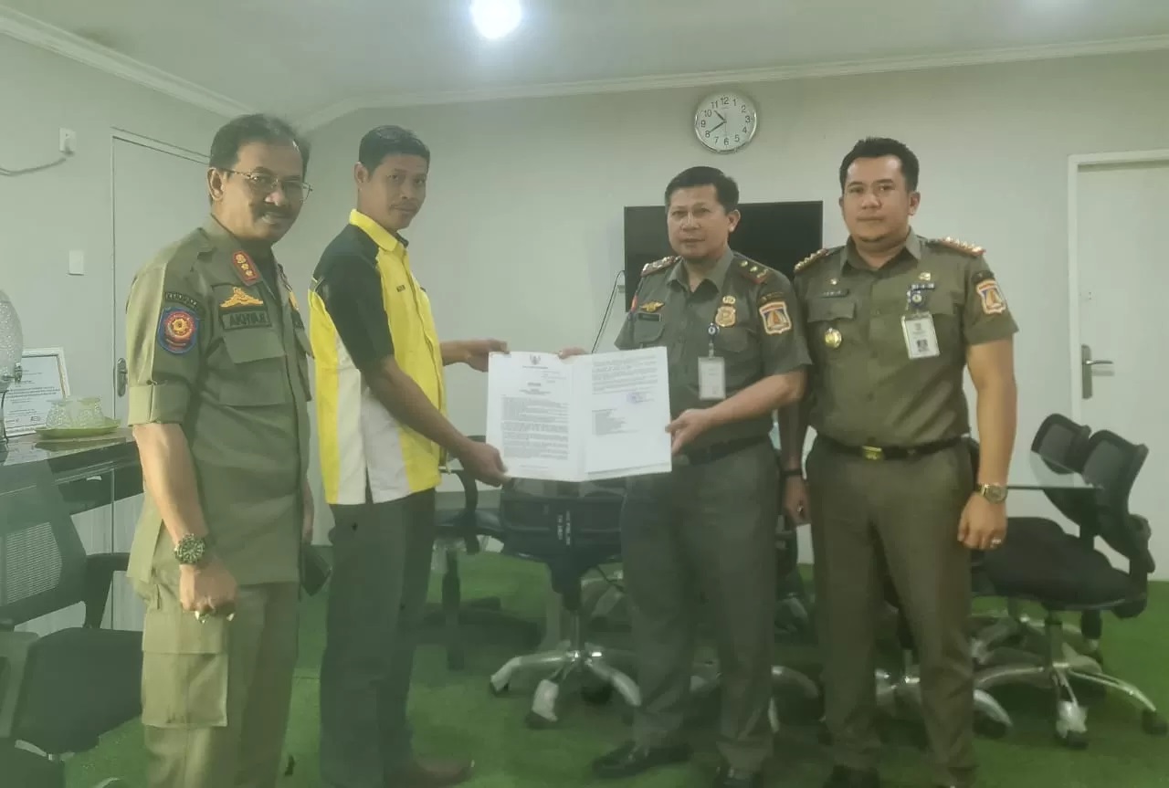 Pemerintah Kota Balikpapan akhirnya menerbitkan Surat Edaran (SE) Wali Kota Balikpapan Tentang Penjualan BBM Eceran/Pom Mini di Kota Balikpapan tertanggal 04 Januari 2024.