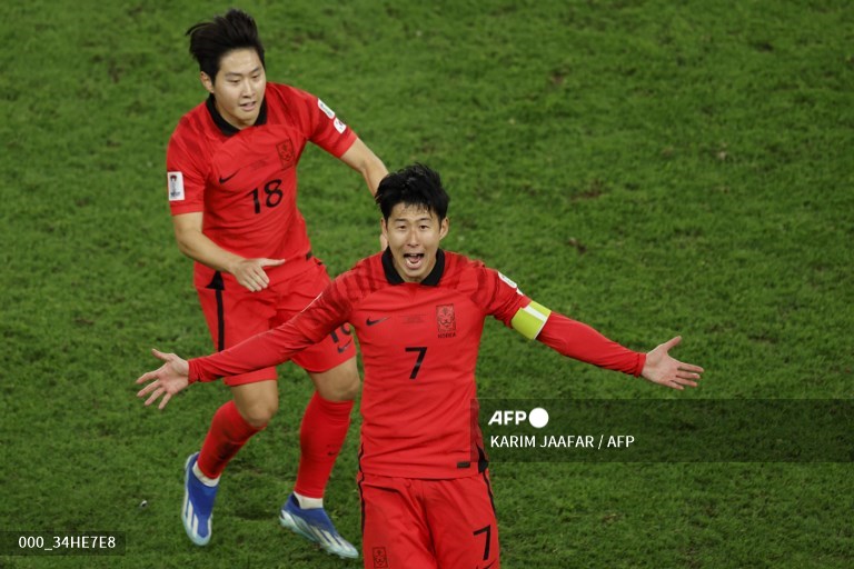 Di babak Extra Time, Son Heung Min mampu menambah keunggulan bagi Korea Selatan 2-1 dari tendangan bebas yang dilesatkan ke gawang Australia pada menit ke 104.