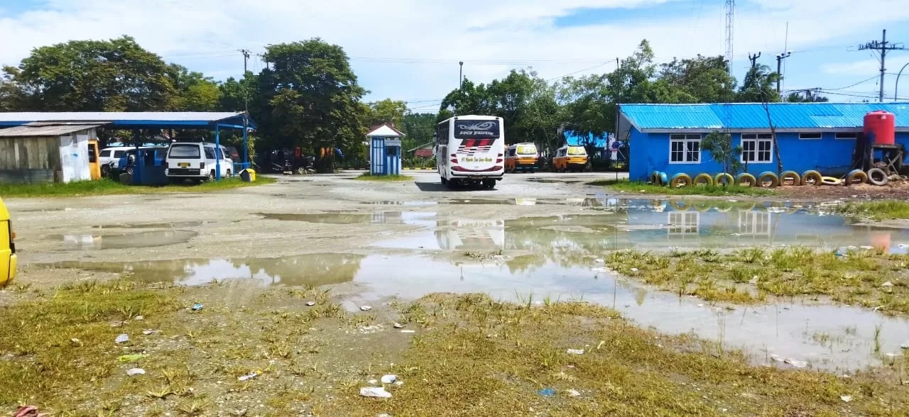 Terminal di PPU yang tak layak.