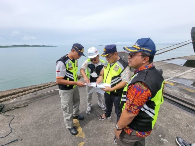 DIPERPANJANG: Ditargetkan progres perpanjangan dermaga Pelabuhan Malundung akan dilanjutkan tahun ini.