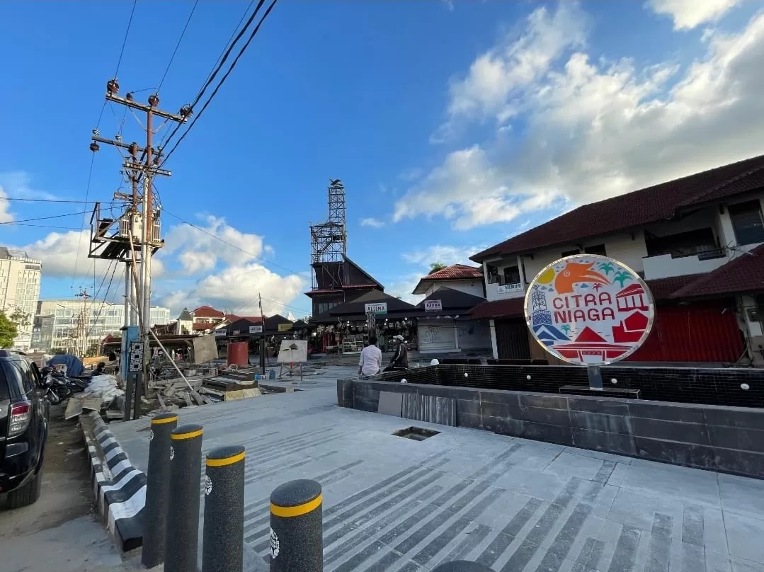 LANJUT: Salah satu sudut jalan khusus pedestrian Citra Niaga yang telah dibangun tahun lalu. Tahun ini akan berlanjut ke segmen lain, Selasa (6/2).