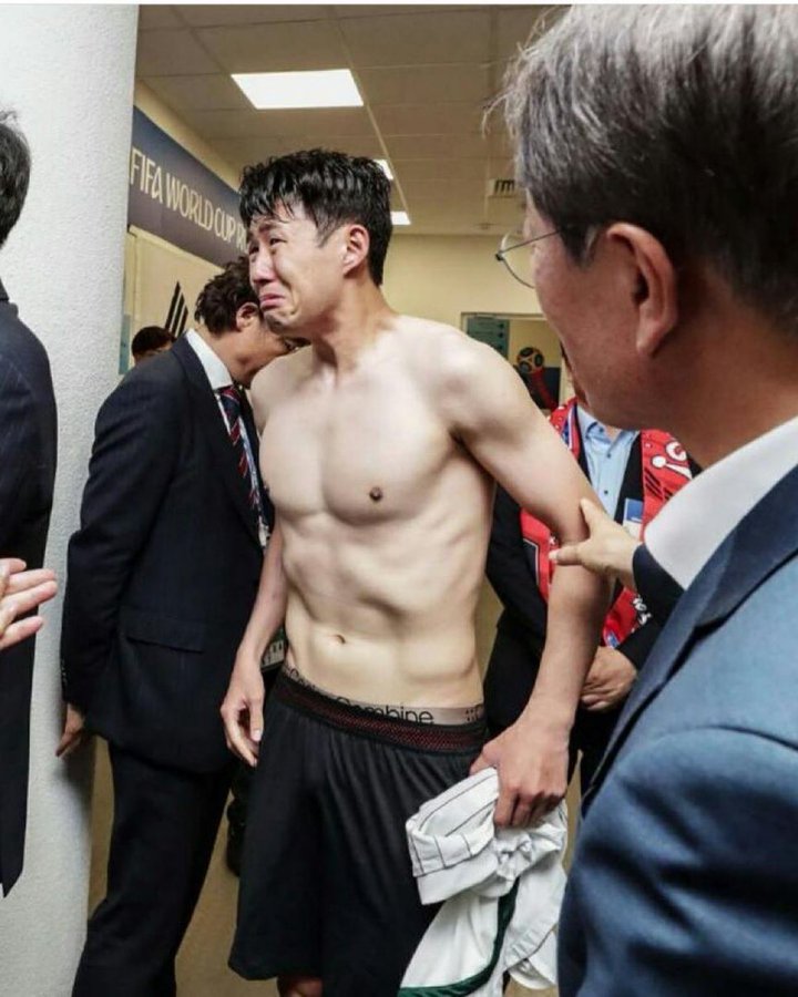 Pemain Korsel sedih usai dikalahkan Jordania.