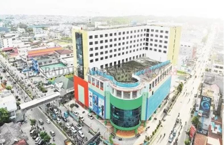 Pemandangan pusat kota Tarakan.