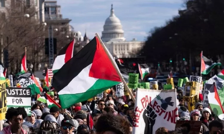 TOLAK: Aksi protes bermunculan setelah 100 hari genosida di Gaza.