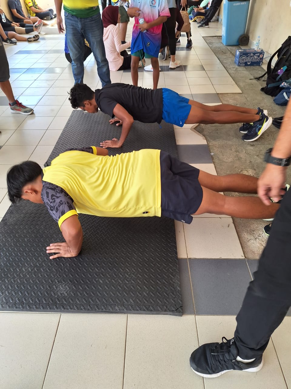 UKUR KONDISI: Atlet selam Kaltim mengikuti tes fisik yang digelar KONI Kaltim, baru-baru ini.