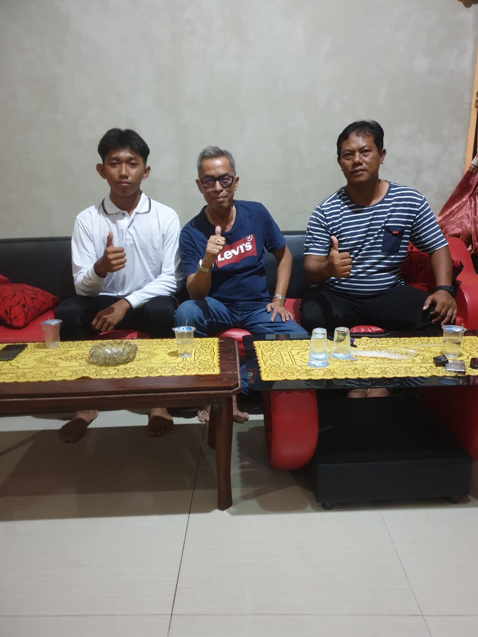 JADI KEBANGGAAN: Fachrul Rizal (kiri) menjadi perwakilan SSB GMK MSA yang akan menjalani seleksi timnas U-16 di Jakarta.