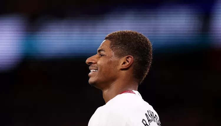 Penyerang Manchester United, Marcus Rashford sedang dikaitkan dengan Paris Saint-Germain sebagai suksesor Kylian Mbappe. (Sumber: X @ManUtd)