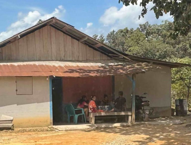 DIPROTES: Salah satu wisma di lokasi prostitusi Simpang Kenawan, belum lama ini.