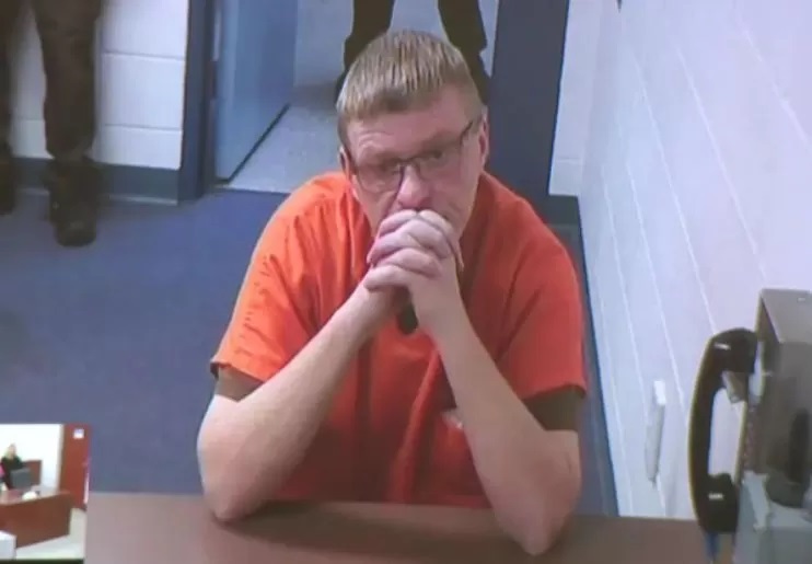 Terdakwa Thomas Routt Jr yang berusia 57 tahun menembak mati sepasang pengantin baru demi uang USD 150. (Istimewa)