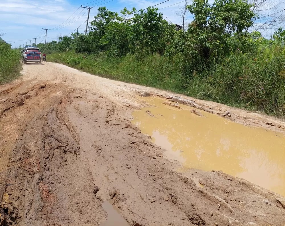 RUSAK: Ruas jalan Tanjung Selor-Tanjung Palas Timur akan ditangani pada tahun ini.