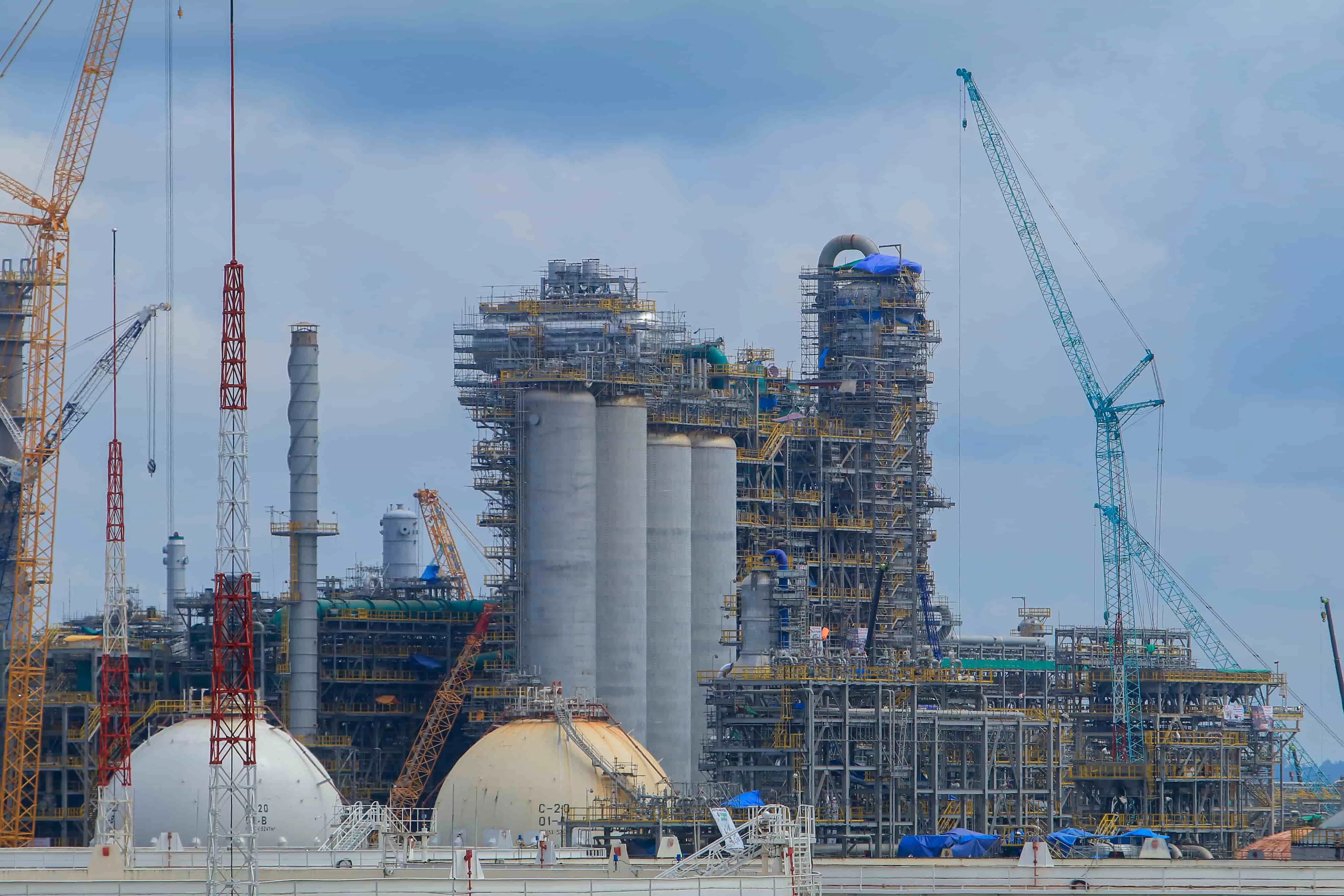 DAMPAK POSITIF: Total tenaga kerja yang terserap untuk penanaman modal dalam negeri di Kaltim sebanyak 37.022 orang, terdiri dari tenaga kerja Indonesia 36.977 orang dan tenaga kerja asing 45 orang.