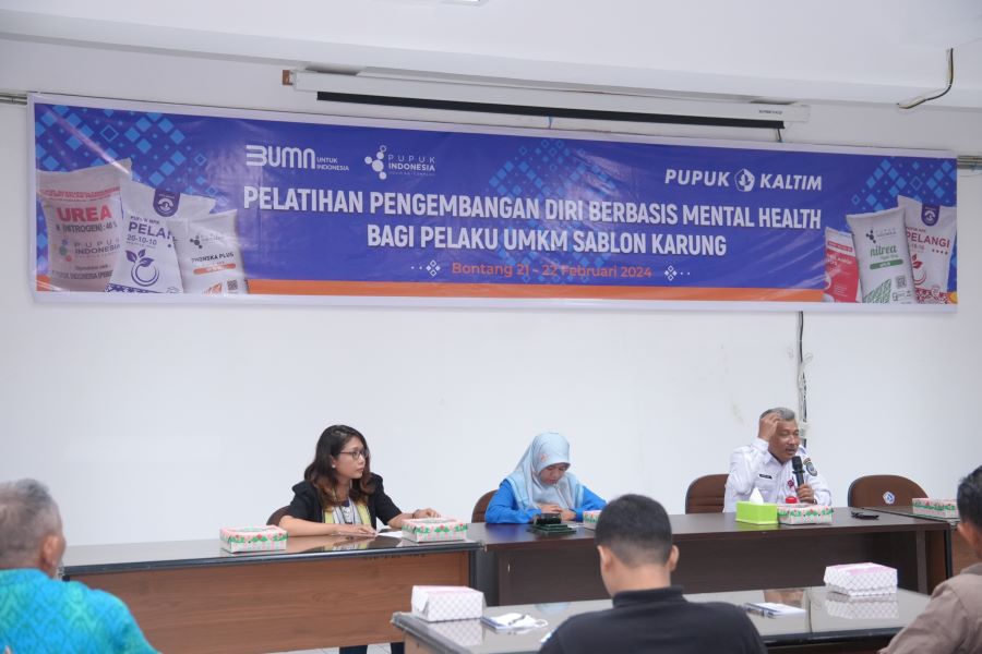 Tingkatkan kapasitas pelaku usaha dalam mendorong penguatan sektor UMKM di Kota Bontang, PT Pupuk Kalimantan Timur (Pupuk Kaltim) gelar Pelatihan Teknik Sablon bagi UMKM binaan.