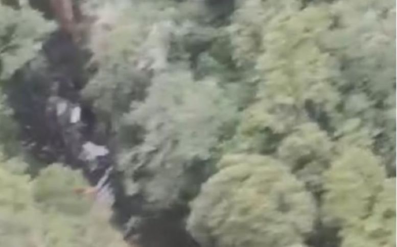 Lokasi ditemukannya puing puing pesawat PK-SNE milik maskapai penerbangan Smart Aviation yang jatuh dan terlihat api seperti api unggun di Binuang, Kalimantan Utara, Sabtu (9/3). ANTARA/HO-Basarnas.