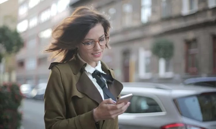 Ilustrasi zodiak dengan sikap cuek dan rasa percaya diri tinggi. (Pexels/Andrea Piacquadio)