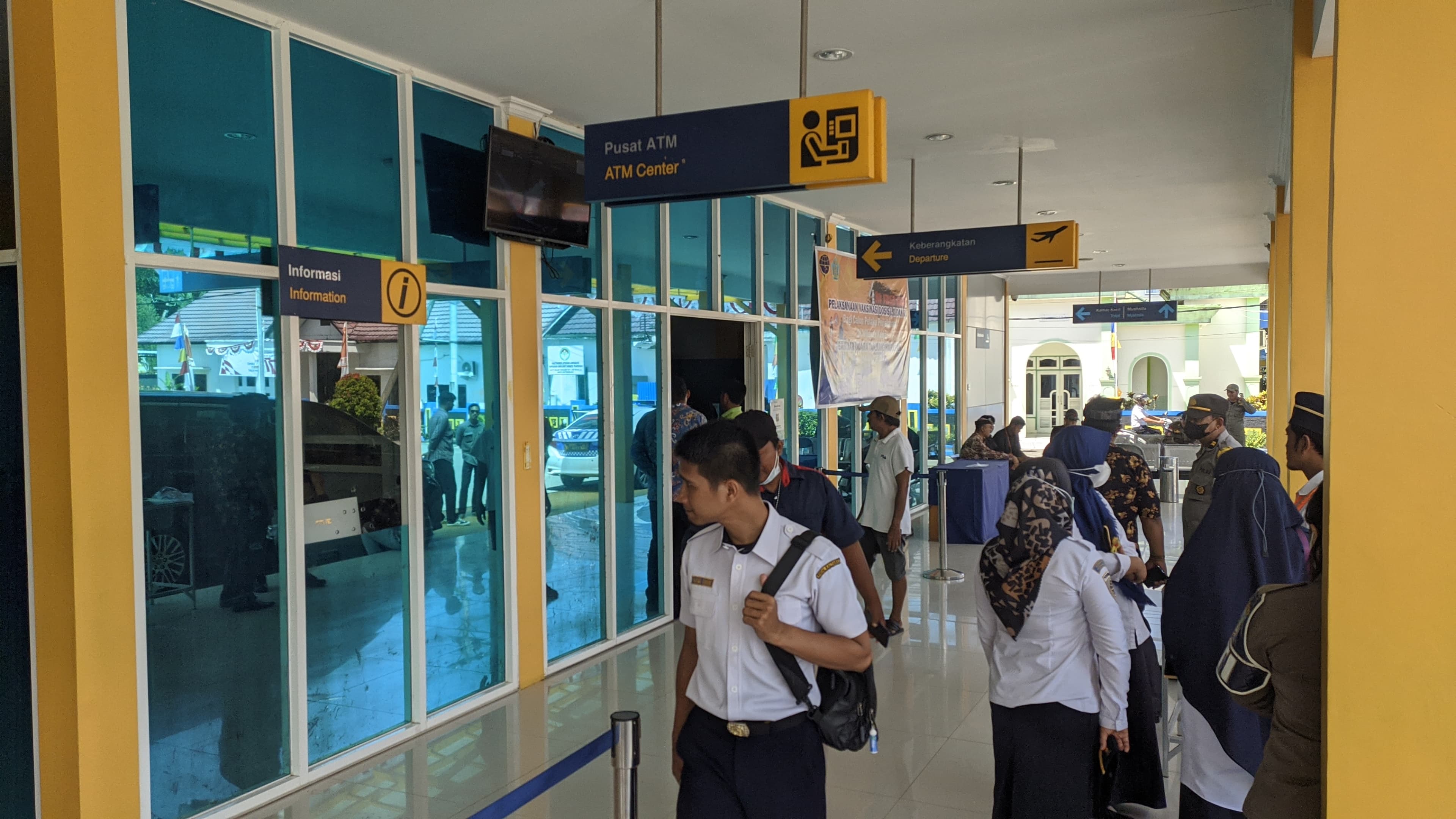 TRANSPORTASI: Suasana Bandara Tanjung Harapan, Tanjung Selor, yang kian ramai.