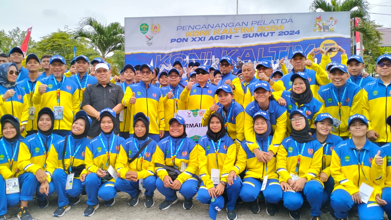 LEBIH LEGA: Para atlet berkumpul saat pencanangan pemusatan latihan daerah oleh KONI Kaltim, awal Maret ini.