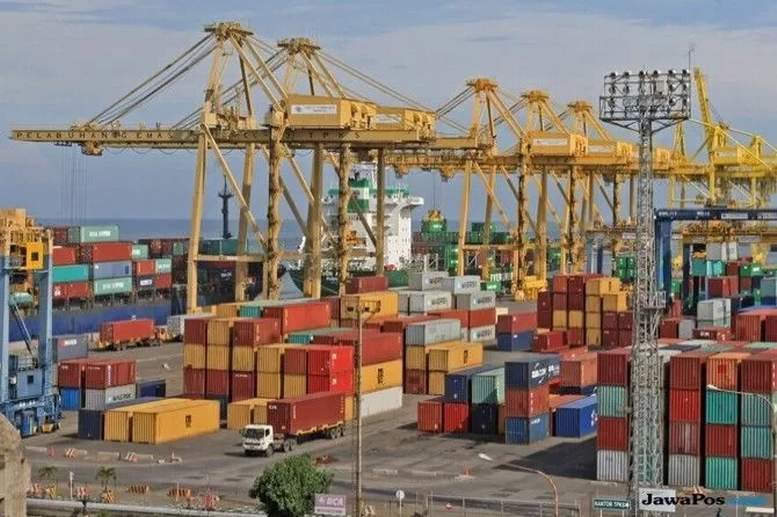 ilustrasi ekspor impor