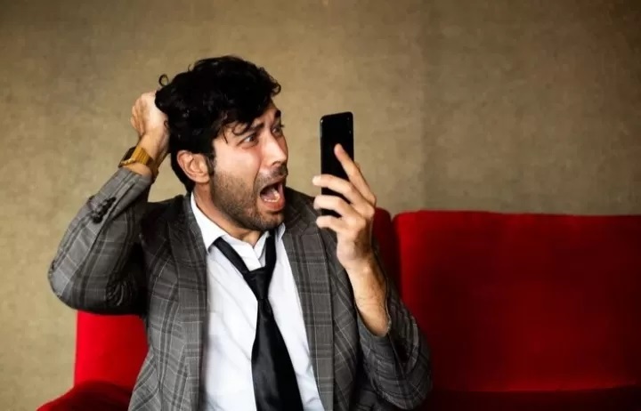 Ilustrasi panggilan telepon yang merupakan salah satu dari 9 ketakutan terbesar bagi INFJ./freepik/EyeEm