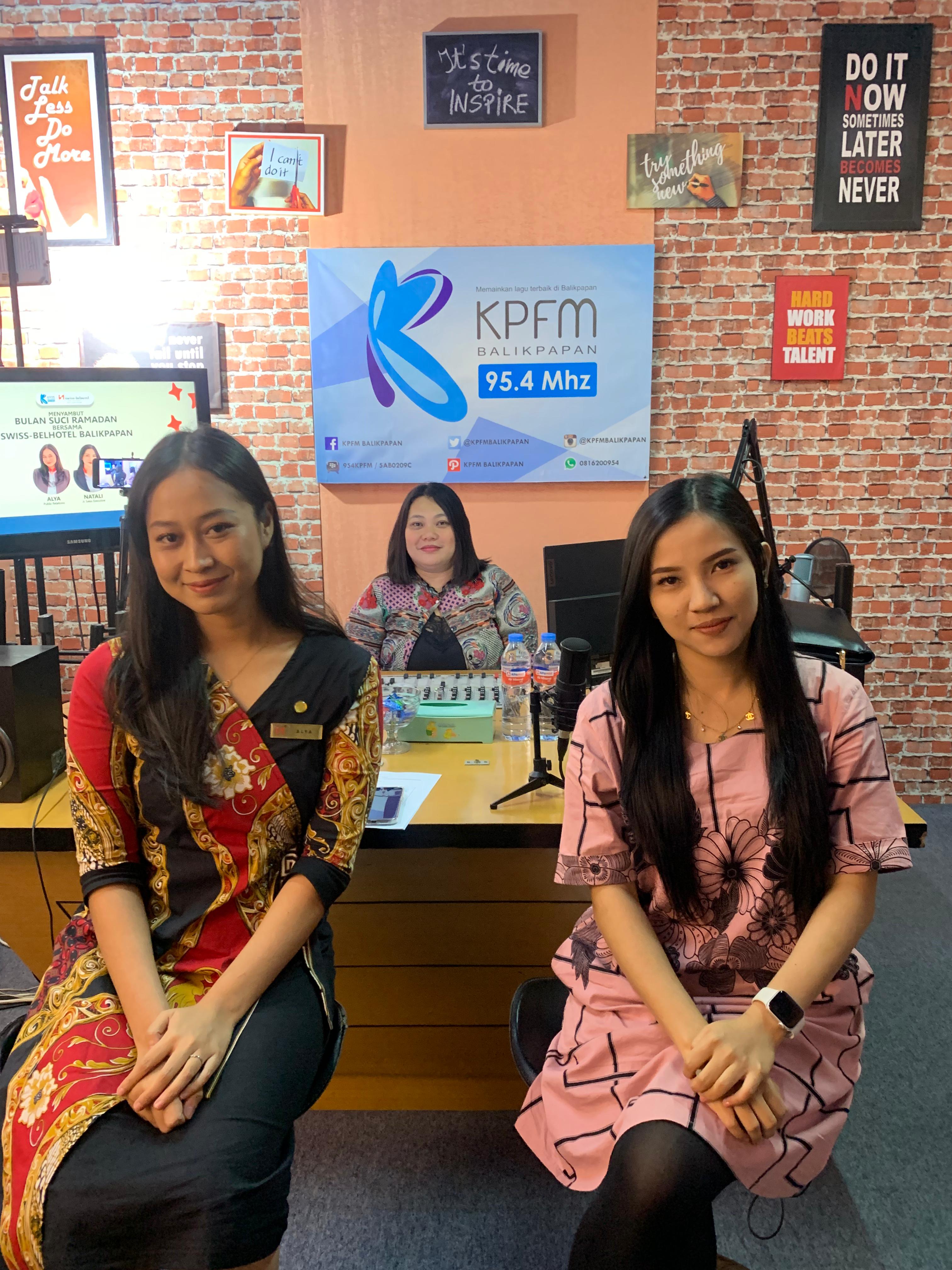 JANGAN KETINGGALAN: Spesial Ramadan di Swiss-Belhotel Balikpapan selalu menyajikan menu kambing guling setiap hari. Promo tersebut disampaikan dalam program talk show di Radio KPFM Balikpapan.