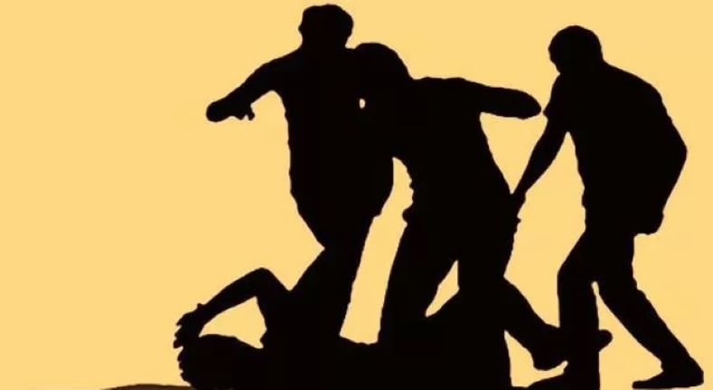 ilustrasi pengeroyokan