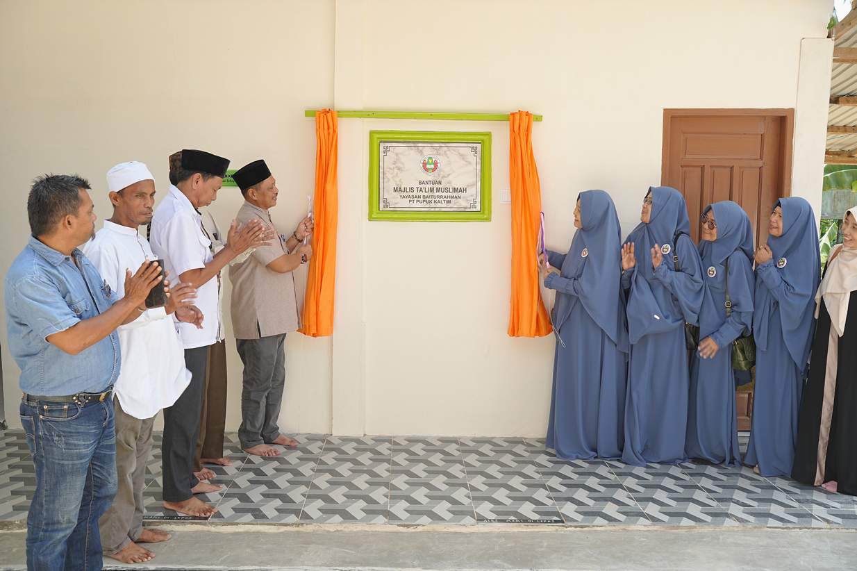 Tebar keberkahan dalam mengisi bulan suci Ramadan 1445 H, Majelis Taklim Muslimah Yayasan (MTMY) Baiturrahman salurkan bantuan sosial dan keagamaan pada rangkaian Safari Ramadan 1445 H.