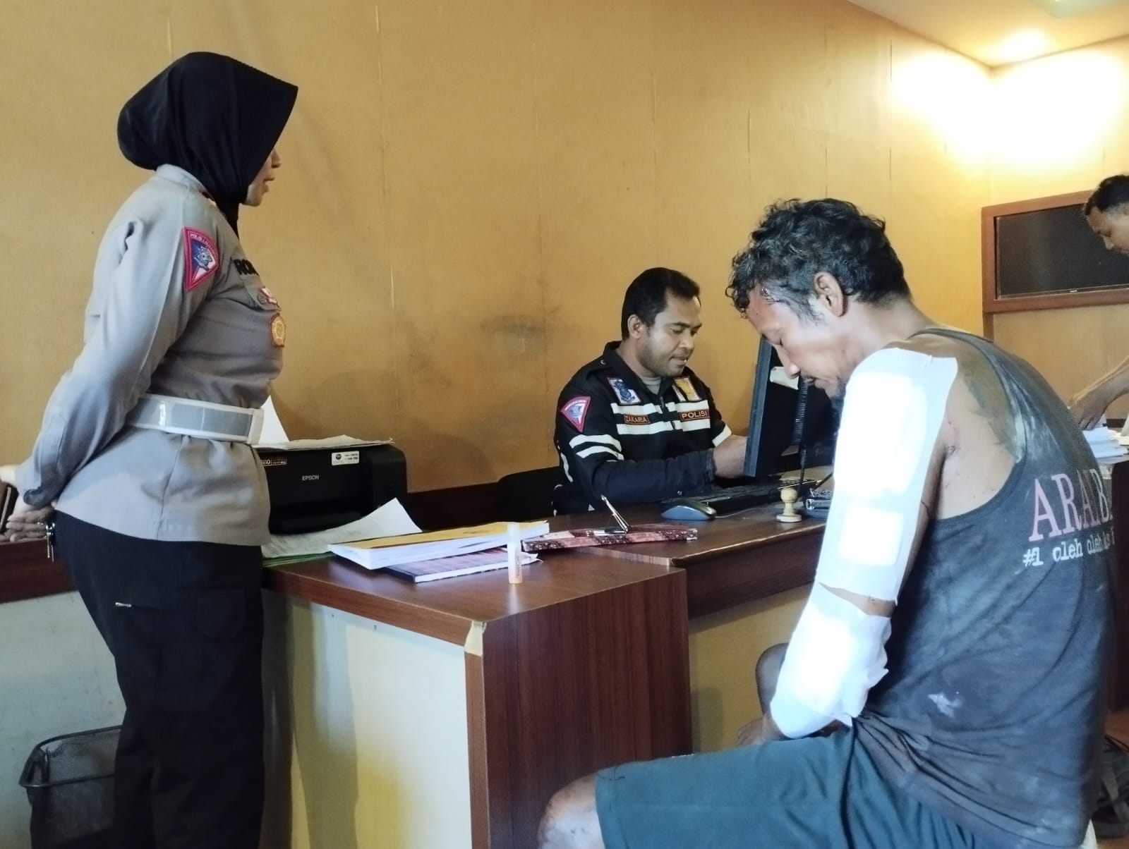 Sopir truk kontainer Andi Suryanto menjalani pemeriksaan di Mapolresta Balikpapan, Rabu (27/3/2024).