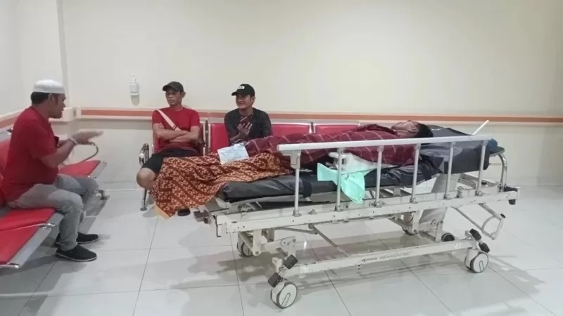 KORBAN : Kondisi korban yang diterkam buaya di Desa Tanjung Dewa Kecamatan Panyipatan pada Kamis (28/3) malam. (Foto : Grup R2T For Radar Banjarmasin)