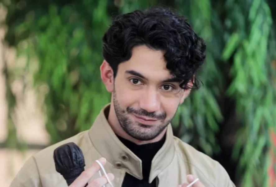 Reza Rahadian Santai Tanggapi Ungkapan ’’Reza Lagi, Reza Lagi’’