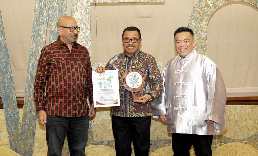 PT Pupuk Kalimantan Timur (Pupuk Kaltm) raih penghargaan The Best Anugerah UKM TJSL (The SME CSR Awards) Asia 2024, dari La Tofi School of Social Responsibility melalui lima program.