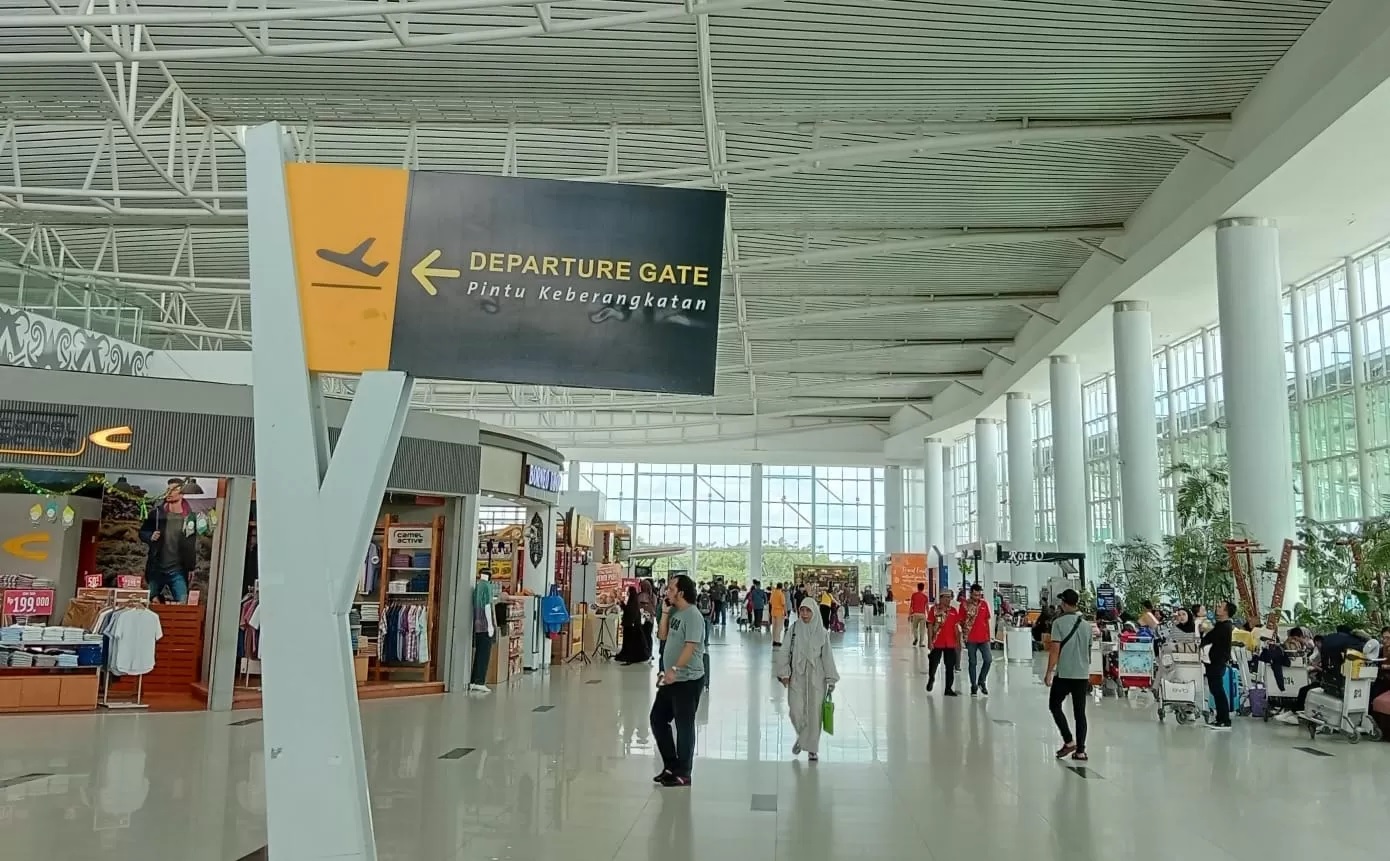 Sebanyak 20 ribu lebih penumpang tiba dan berangkat setiap harinya.