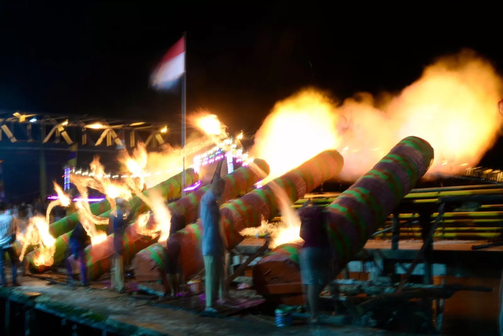 Meriam karbit di Pontianak.