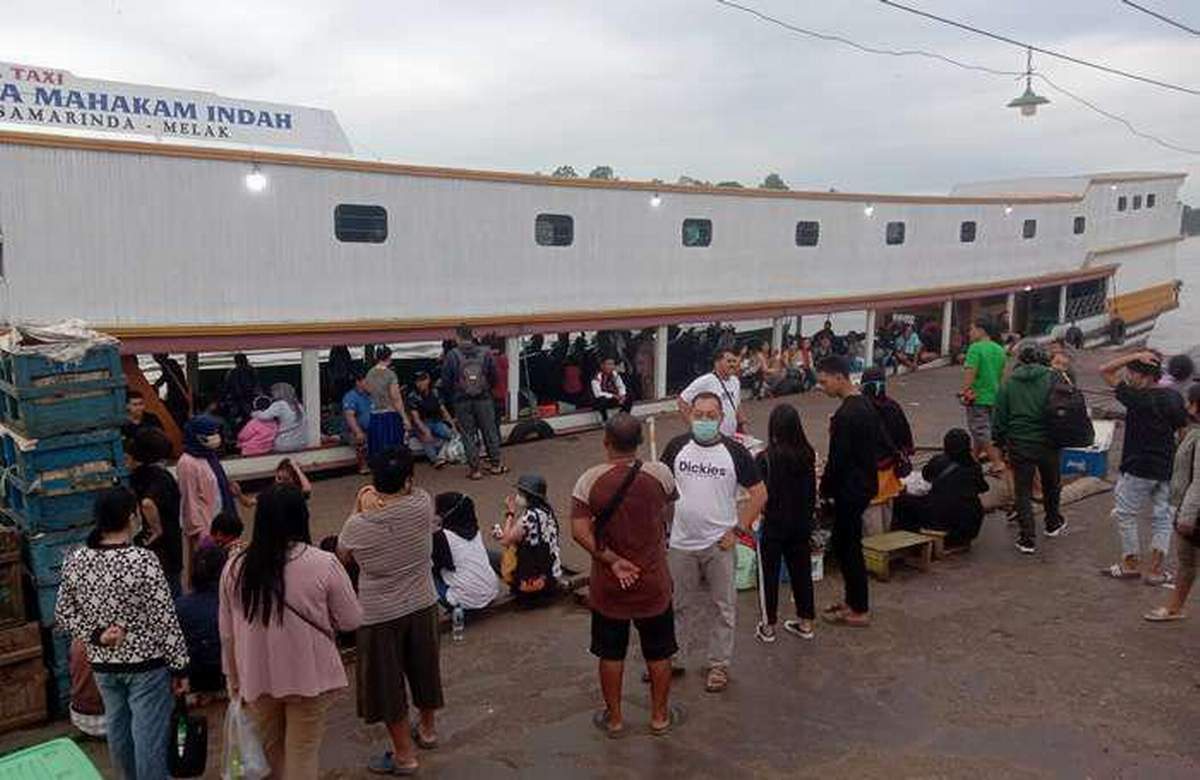 ANTISIPASI: Pihak pengelola pelabuhan Mahakam di Kecamatan Melak telah menyiapkan tambahan armada kapal untuk melayani arus balik pasca-Idulfitri.