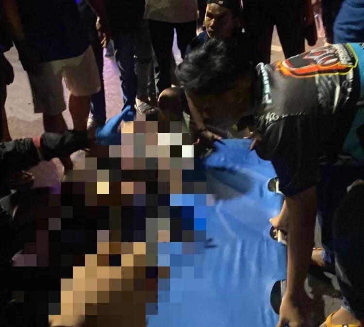 Tangkapan layar relawan saat hendak mengevakuasi Supeltas yang ditabrak motor di Jalan A Yani Kilometer 3,5 Banjarmasin