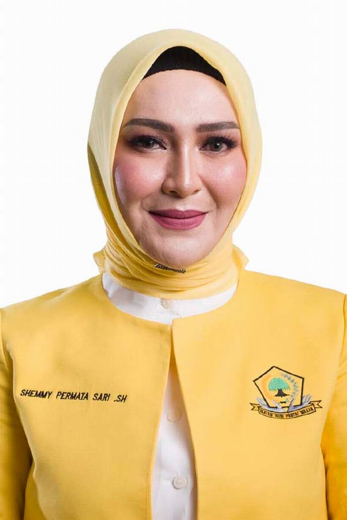 Shemmy Permata Sari