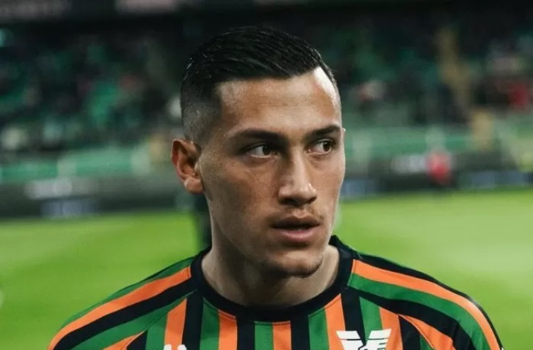 Jay Idzes, pemain Timnas Indonesia yang juga menjadi andalan Venezia di Serie B (Instagram Jay Idzes)