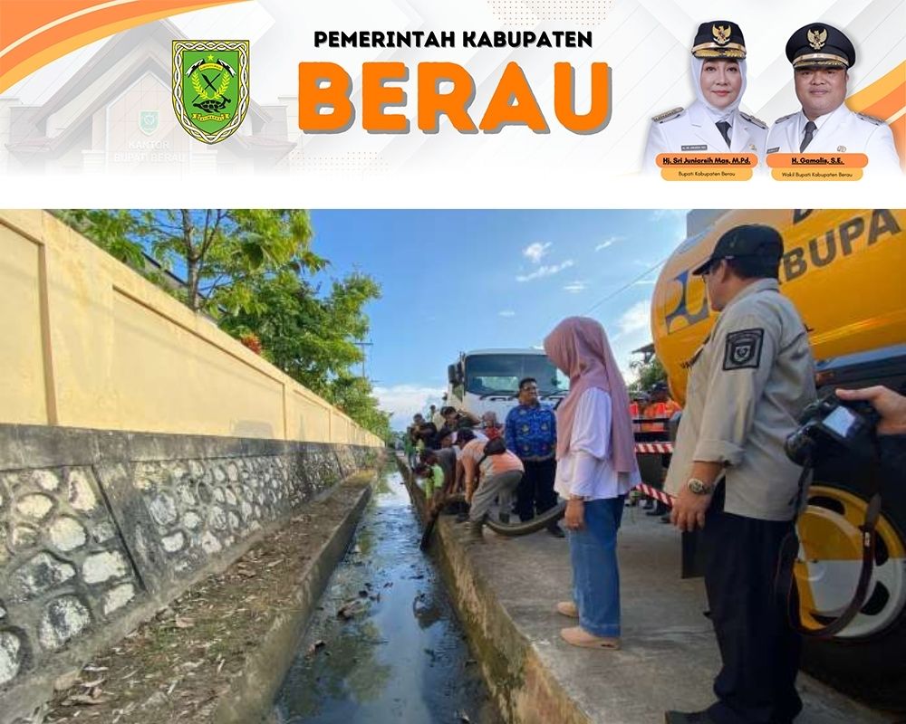 SIAPKAN PENYEDOT: Bupati Berau Sri Juniarsih meninjau salah satu drainase sekunder di wilayah perkotaan.