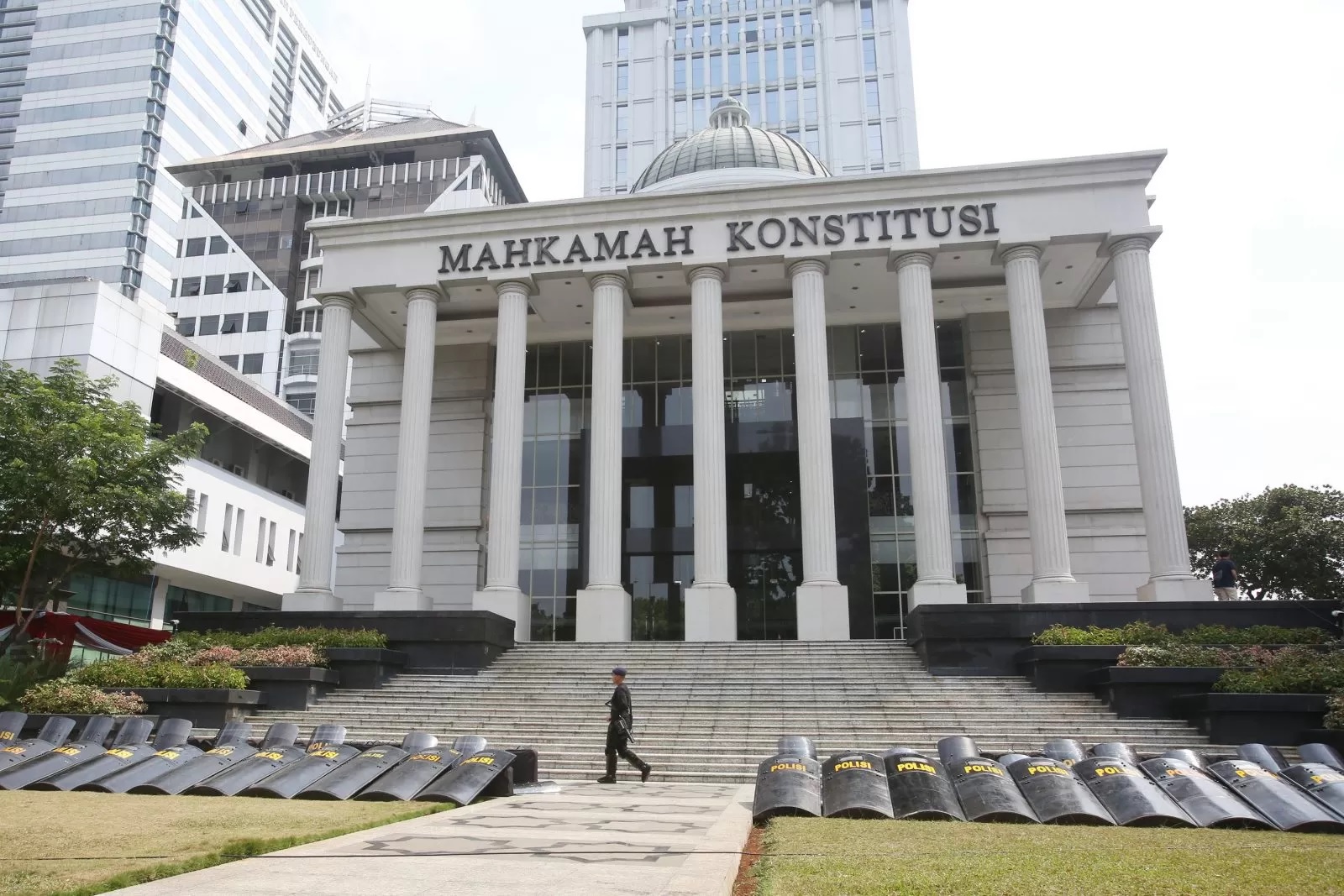 Gedung Mahkamah Konstitusi. (Miftahulhayat/Jawa Pos)