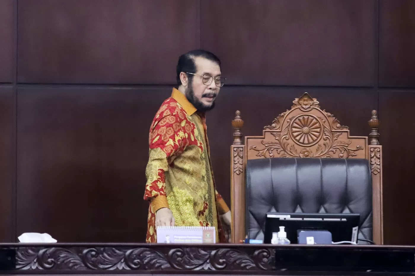 Mantan Ketua Mahkamah Konstitusi (MK) Anwar Usman. (DERY RIDWANSAH/ JAWAPOS.COM)