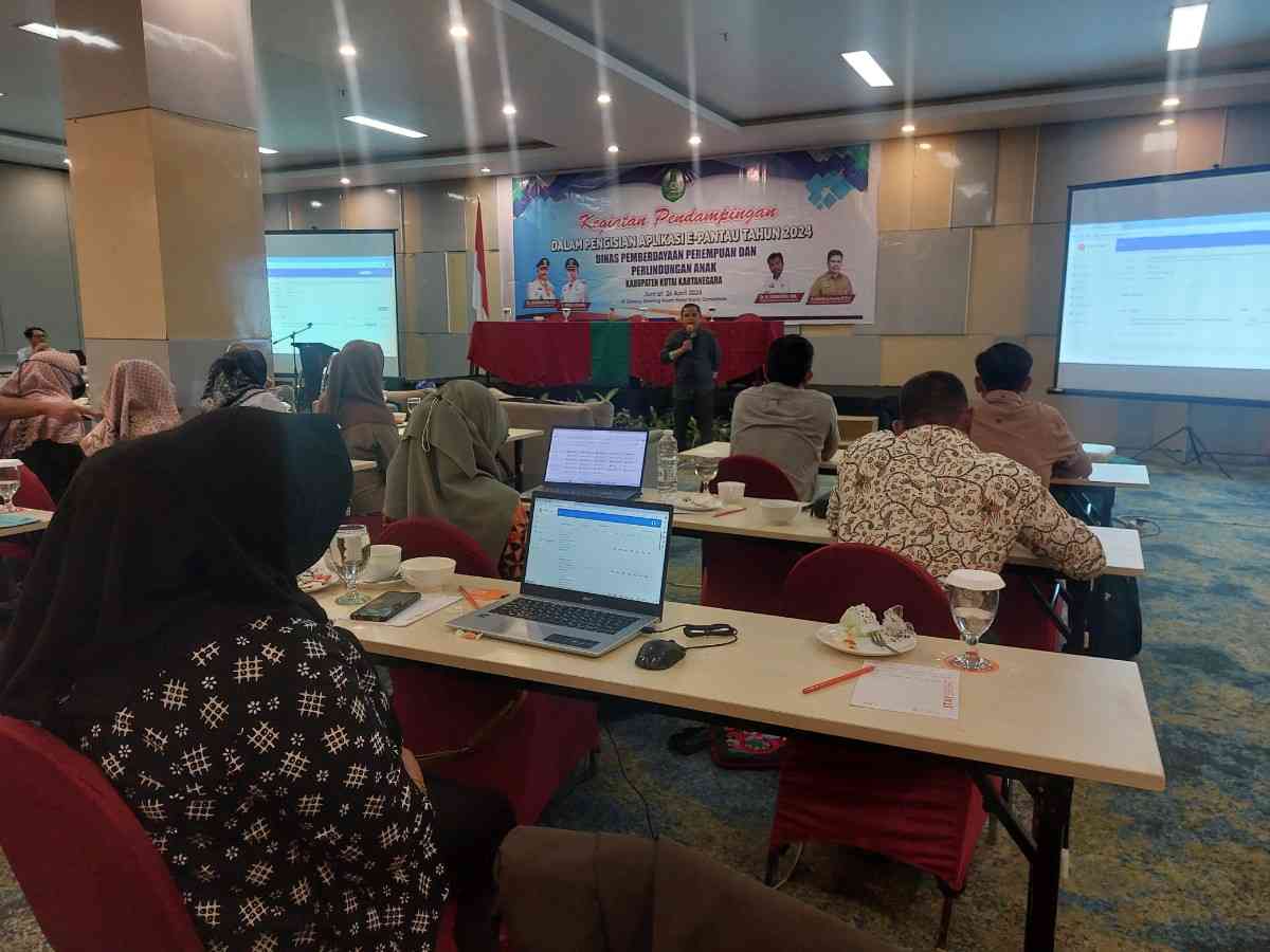 Pendampingan pengisian e-Pantau DP3A Kukar yang menggandeng Bappeda (Elmo/Prokal.co)